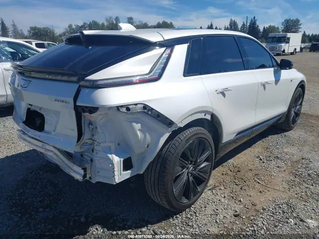 1GYKPYRL4SZ313383 — 2025 Cadillac Lyriq Sport 3 RWD, фото 4 с аукциона IAAI 30.09.2026, Задняя часть