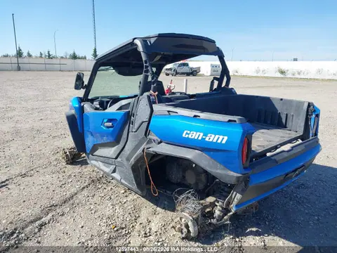 2023 Can-Am Commander Xt 700 VIN 3JBAKAJ47PE001690 фото 3