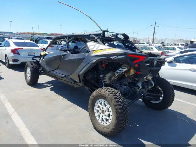 3JB8NAU22SE001332 — 2025 Can-Am Maverick R Max X RS, фото 3 с аукциона IAAI 30.09.2026, Правый бок