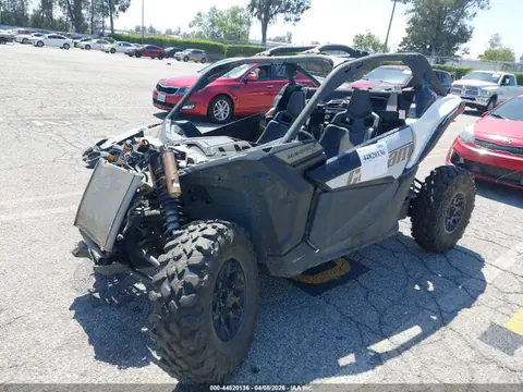 2024 Can-Am Maverick X3 Ds Turbo VIN 3JBVGAY21RE000111 фото 2