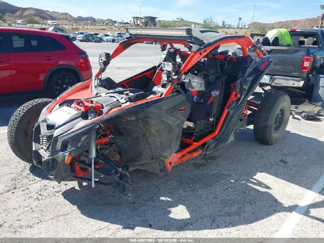 3JBVXAW26JK001392 — 2018 Can-Am Maverick X3 X RS Turbo R, фото 2 с аукциона IAAI 14.10.2026, Опрокидывание