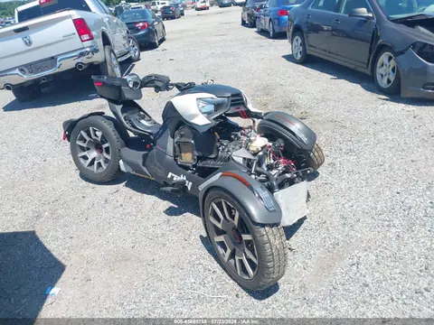 3JB2GEG23LJ005367 — 2020 Can-Am Ryker Rally Edition, Передняя часть (Front End), фото до ремонта