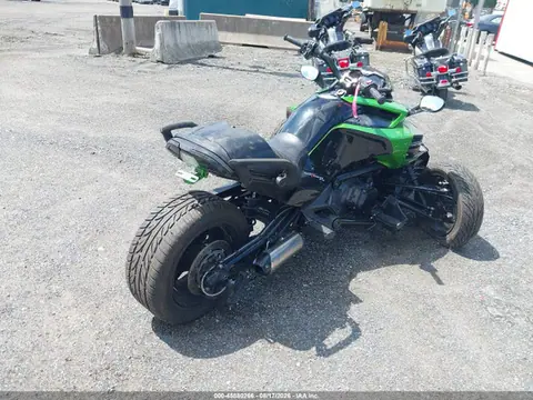 2017 Can-Am Spyder Roadster F3/f3-s/f3-s Special Ser VIN 2BXRDDD21HV000810 фото 4