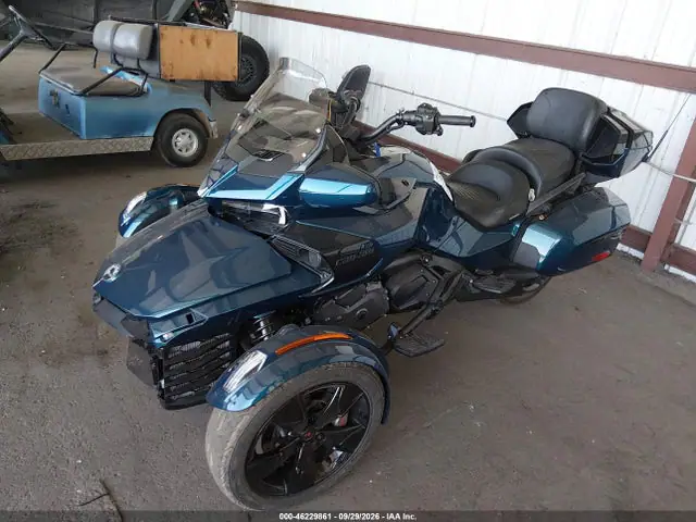 2BXREDD29PV001327 — 2023 Can-Am Spyder Roadster F3-T/F3 Limited, фото 2 с аукциона IAAI 13.10.2026, Передняя часть