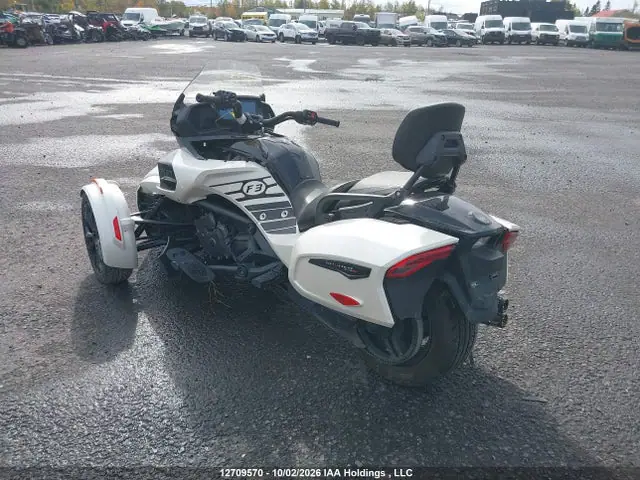 2BXREDD27RV000857 — 2024 Can-Am Spyder Roadster F3-T/F3 Limited, фото 3 с аукциона IAAI 14.10.2026, Передняя часть