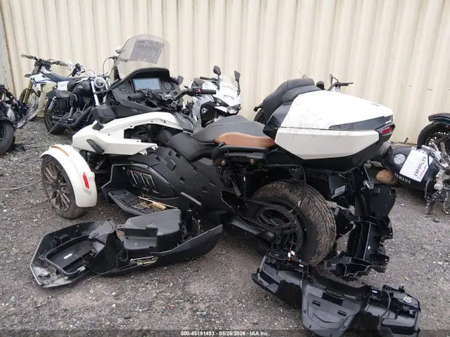 2BXNBDD23RV004654 — 2024 Can-Am Spyder Roadster RT/RT Limited, фото 3 с аукциона IAAI 30.09.2026, Левый бок