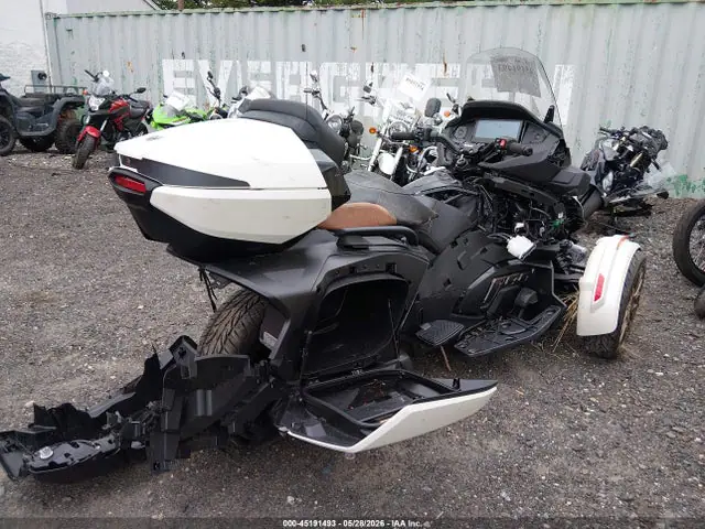 2BXNBDD23RV004654 — 2024 Can-Am Spyder Roadster RT/RT Limited, фото 4 с аукциона IAAI 30.09.2026, Левый бок
