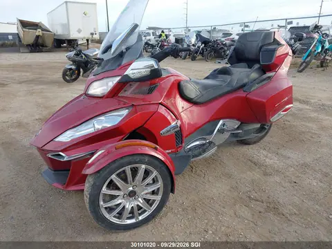 2016 Can-Am Spyder Roadster Rt/rt-s/ltd/sp Series VIN 2BXNBDD22GV001001 фото 2