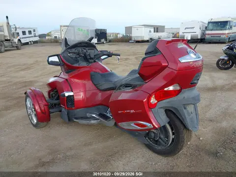 2016 Can-Am Spyder Roadster Rt/rt-s/ltd/sp Series VIN 2BXNBDD22GV001001 фото 3