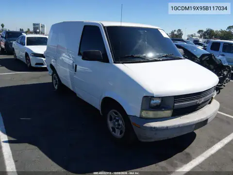 2005 Chevrolet Astro VIN 1GCDM19X95B117034 фото 2
