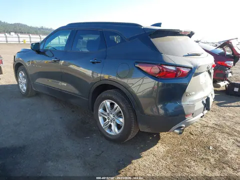 2019 Chevrolet Blazer 3.6 VIN 3GNKBGRS7KS677601 фото 3