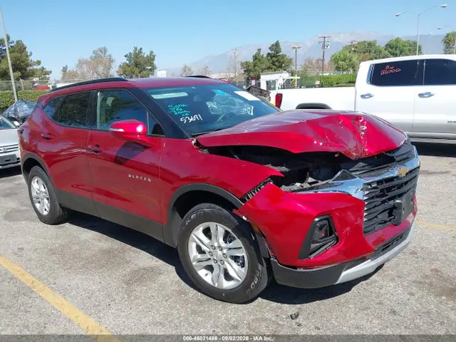 3GNKBCR48NS156532 — 2022 Chevrolet Blazer FWD 2LT, Передняя часть (Front End), фото до ремонта
