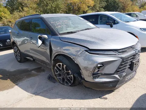 3GNKBERS4SS249179 — 2025 Chevrolet Blazer FWD RS, Передняя часть слева (Left Front), фото до ремонта