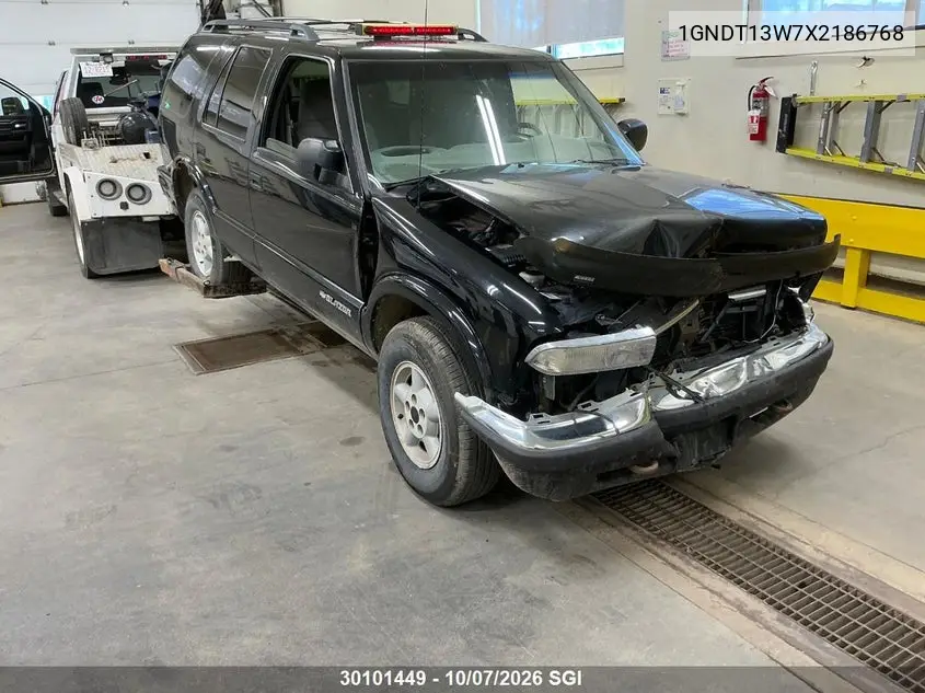 1999 Chevrolet Blazer VIN 1GNDT13W7X2186768 фото 1