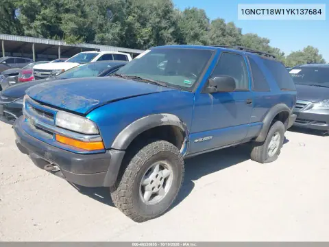 2000 Chevrolet Blazer Ls VIN 1GNCT18W1YK137684 фото 2