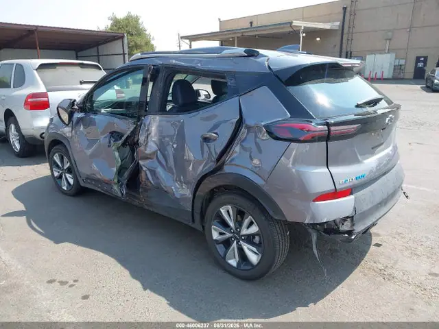 1G1FY6S05P4157814 — 2023 Chevrolet Bolt Euv FWD LT, фото 3 с аукциона IAAI 30.09.2026, Левый бок