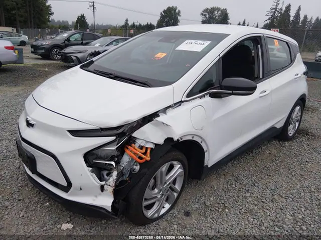 1G1FW6S07P4127607 — 2023 Chevrolet Bolt Ev FWD 1LT, фото 2 с аукциона IAAI 30.09.2026, Передняя часть слева