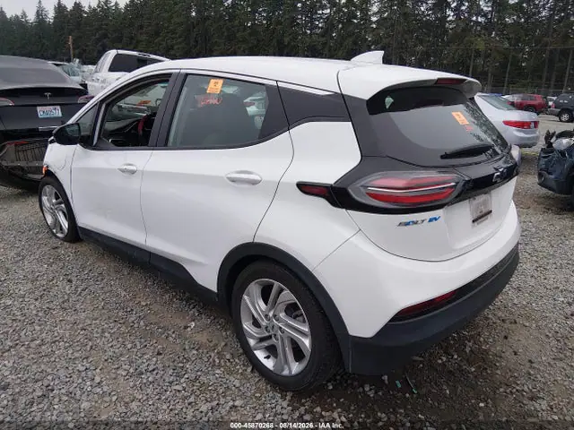 1G1FW6S07P4127607 — 2023 Chevrolet Bolt Ev FWD 1LT, фото 3 с аукциона IAAI 30.09.2026, Передняя часть слева