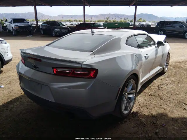 1G1FB1RS2H0137606 — 2017 Chevrolet Camaro 1LT, фото 4 с аукциона IAAI 13.10.2026, Передняя часть