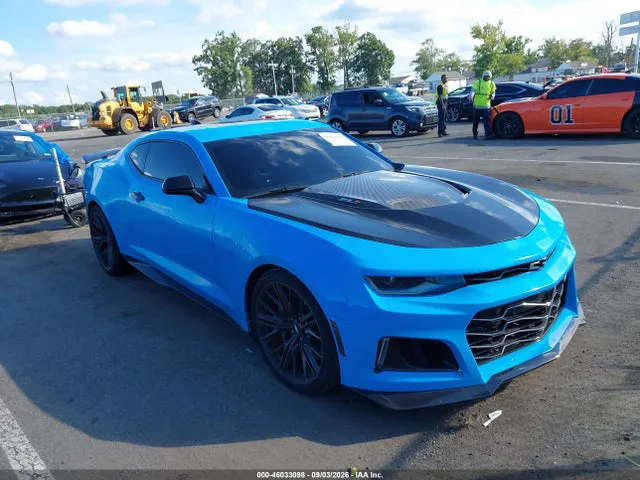 2018 Chevrolet CAMARO ZL1 VIN 1G1FK1R64J0137650 фото 1