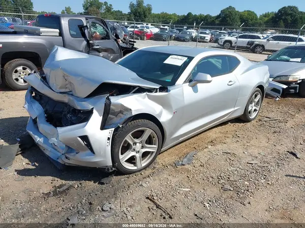 1G1FB1RS5G0161686 — 2016 Chevrolet Camaro, фото 2 с аукциона IAAI 13.10.2026, Передняя часть