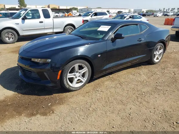 1G1FB1RS8H0182114 — 2017 Chevrolet Camaro, фото 2 с аукциона IAAI, Естественный износ