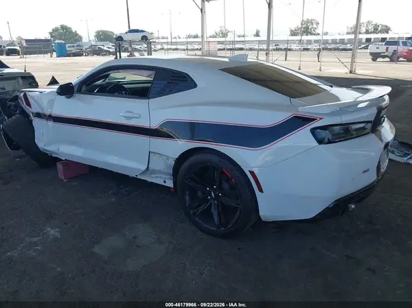 1G1FG1R75J0126733 — 2018 Chevrolet Camaro, фото 3 с аукциона IAAI, Передняя часть