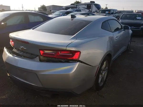 1G1FB1RX1J0157525 — 2018 Chevrolet Camaro, фото 4 с аукциона IAAI, Задняя часть