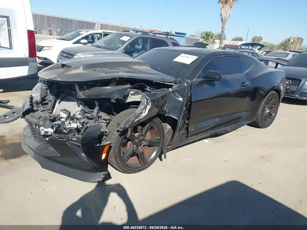 1G1FF1R7XJ0187594 — 2018 Chevrolet Camaro, фото 2 с аукциона IAAI, Передняя часть