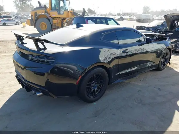 1G1FF1R7XJ0187594 — 2018 Chevrolet Camaro, фото 4 с аукциона IAAI, Передняя часть