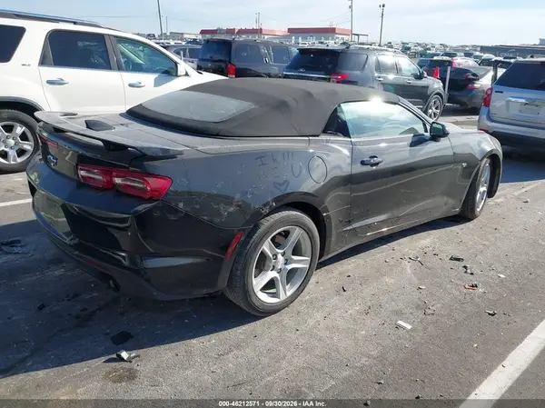 1G1FB3DSXL0110441 — 2020 Chevrolet Camaro, фото 4 с аукциона IAAI, Передняя часть слева