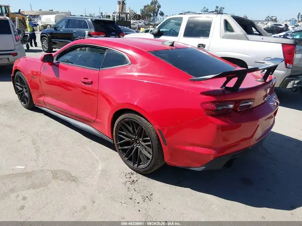 1G1FB1RX9L0101657 — 2020 Chevrolet Camaro, фото 3 с аукциона IAAI, Правый бок