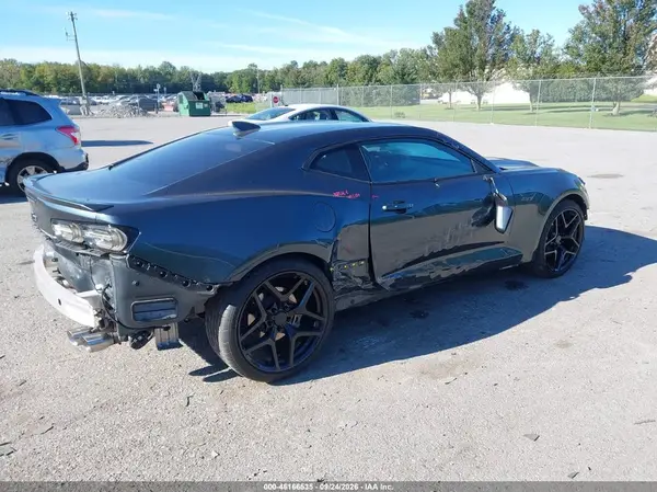 1G1FF1R77P0115812 — 2023 Chevrolet Camaro, фото 4 с аукциона IAAI, Правый бок