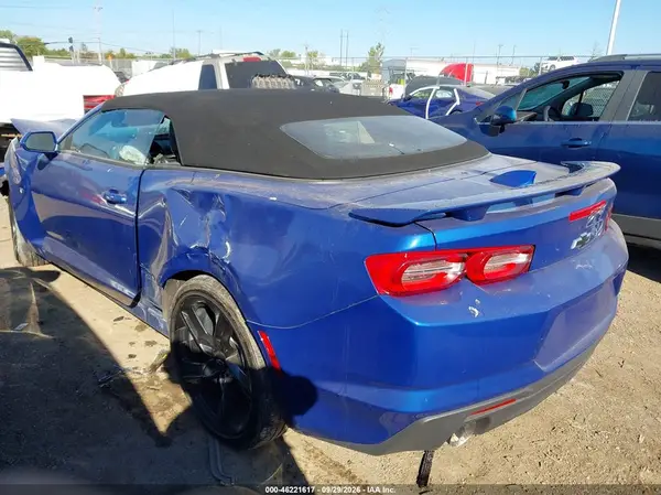 1G1FD3DS1P0115768 — 2023 Chevrolet Camaro, фото 3 с аукциона IAAI, Повреждения со всех сторон