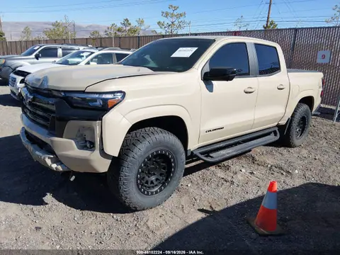 2023 Chevrolet Colorado 4wd Short Box Z71 VIN 1GCPTDEK2P1165639 фото 2