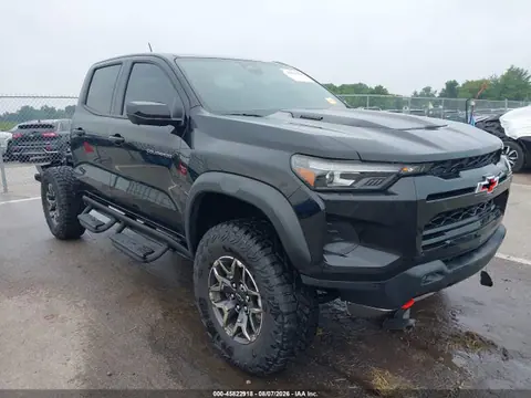 1GCPTFEK0S1248393 — 2025 Chevrolet Colorado 4WD ZR2, Задняя часть (Rear), фото до ремонта