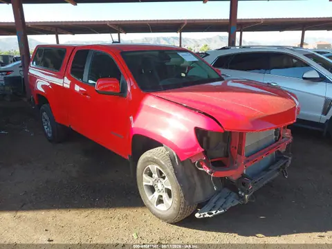 1GCHTDEN4J1116609 — 2018 Chevrolet Colorado Z71, Передняя часть слева (Left Front), фото до ремонта