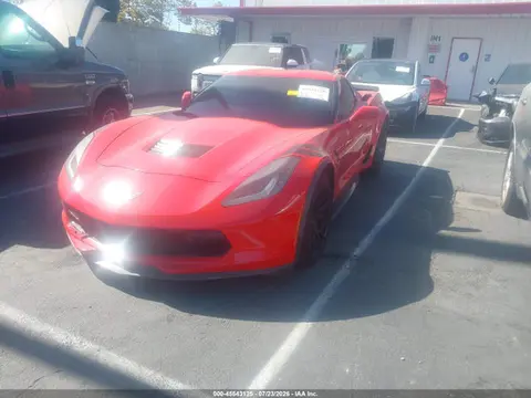 2017 Chevrolet Corvette Grand Sport VIN 1G1YW2D76H5106464 фото 2