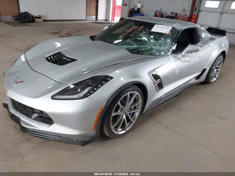 2017 Chevrolet Corvette Grand Sport VIN 1G1YV2D73H5105355 фото 2