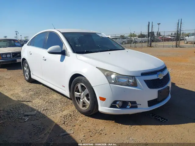 1G1PC5SB3E7314766 — 2014 Chevrolet Cruze 1LT Auto, Естественный износ (Normal Wear & Tear), фото до ремонта