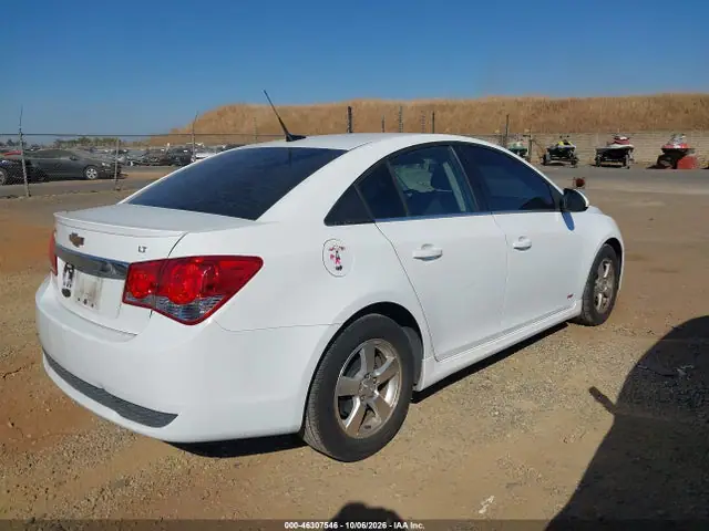 1G1PC5SB3E7314766 — 2014 Chevrolet Cruze 1LT Auto, фото 4 с аукциона IAAI 14.10.2026, Естественный износ