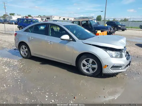 1G1PC5SB7F7259191 — 2015 Chevrolet Cruze 1LT Auto, Передняя часть слева (Left Front), фото до ремонта