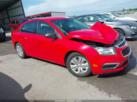 1G1PC5SH1G7215774 — 2016 Chevrolet Cruze Limited LS Auto, Передняя часть слева (Left Front), фото до ремонта