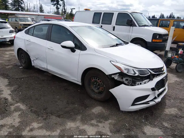 1G1BC5SM2H7180784 — 2017 Chevrolet Cruze LS Auto, Естественный износ (Normal Wear & Tear), фото до ремонта