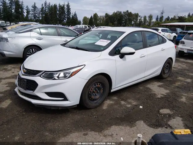 1G1BC5SM2H7180784 — 2017 Chevrolet Cruze LS Auto, фото 2 с аукциона IAAI 14.10.2026, Естественный износ