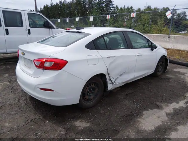 1G1BC5SM2H7180784 — 2017 Chevrolet Cruze LS Auto, фото 4 с аукциона IAAI 14.10.2026, Естественный износ