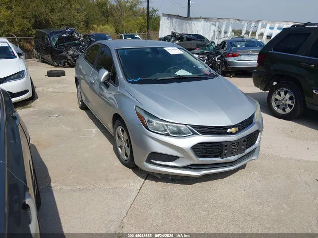 2017 Chevrolet Cruze Ls Auto VIN 1G1BC5SM8H7203338 фото 1