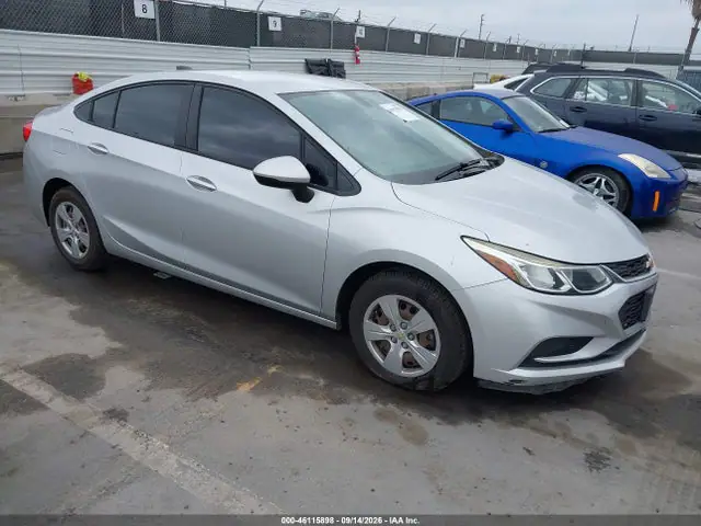 1G1BC5SM8H7179204 — 2017 Chevrolet Cruze LS Auto, Естественный износ (Normal Wear & Tear), фото до ремонта