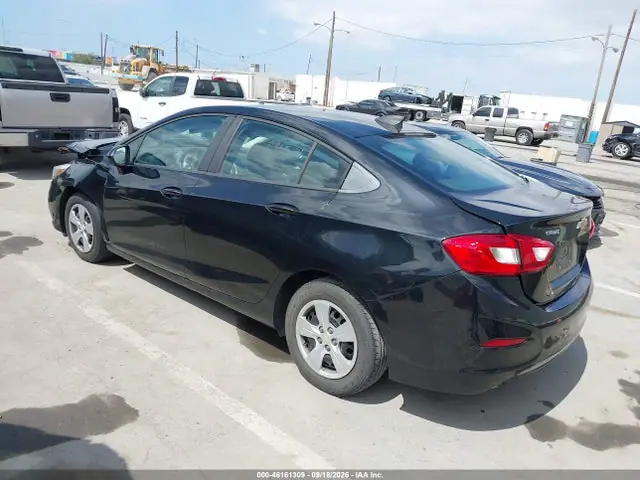 1G1BC5SM9J7181548 — 2018 Chevrolet Cruze LS Auto, фото 3 с аукциона IAAI 14.10.2026, Передняя часть
