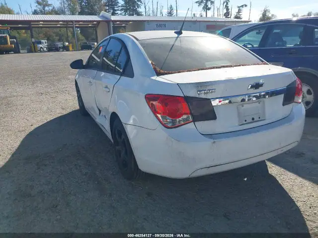 1G1PB5SG2E7212499 — 2014 Chevrolet Cruze LS Manual, фото 3 с аукциона IAAI 14.10.2026, Естественный износ